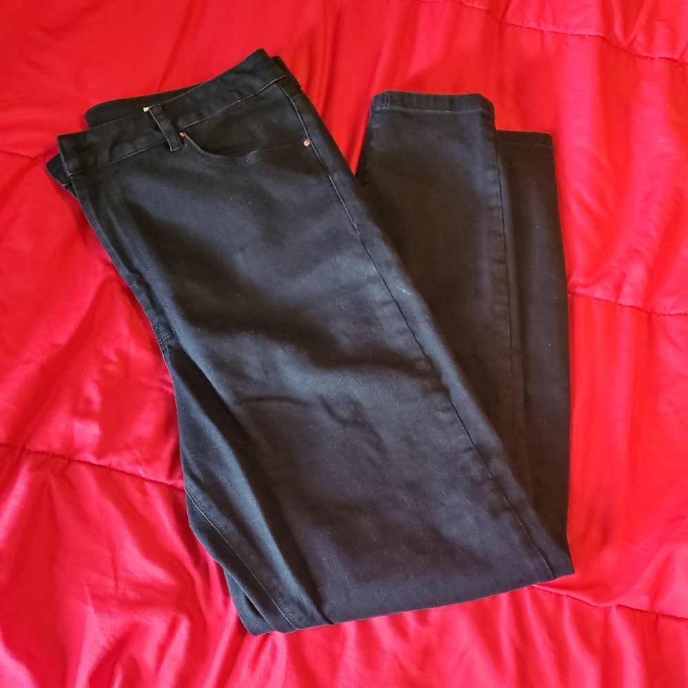 Black skinny jeans